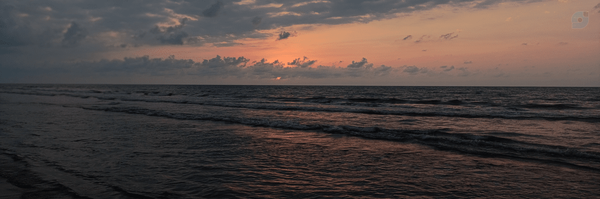 ‌Azita .‌'s header picture