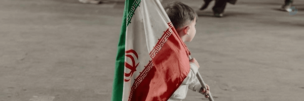 ‌نـسـترن🎒‌'s header picture