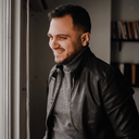 Profile picture of ‌Omid Poursharieh‌