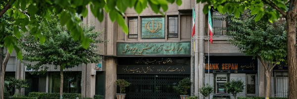‌علی فرهادی‌'s header picture
