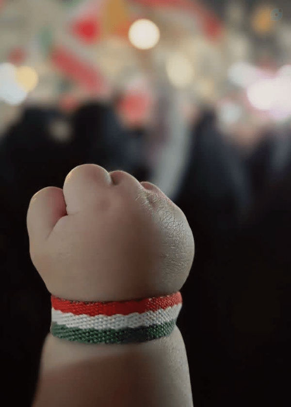 بزن که خوب میزنی✊🏻
