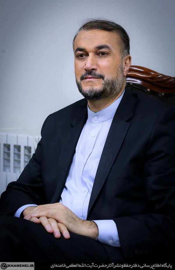 چه غریبانه پر کشیدی