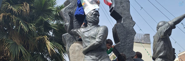 ‌ثریا مقدسی‌'s header picture