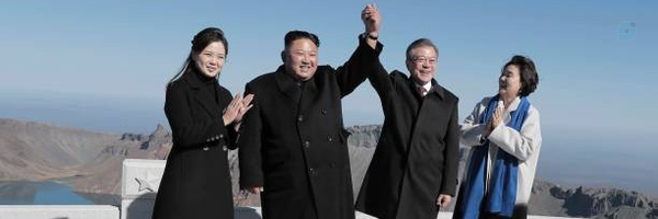‌hero _north _korea 7 kim jong un 🇰🇵🇵🇸🇮🇷⚒️🚩🎀‌'s header picture