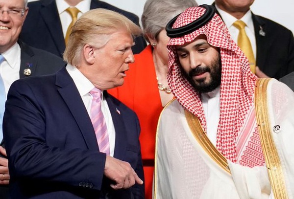 الأمير المهفوف 🐄 بن سلمان أول زعيم عربي يهنئ الرئيس الأمريكي ترامب بفوزه في الانتخابات عبر الهاتف، بحسب وكالة الأنباء السعودية
