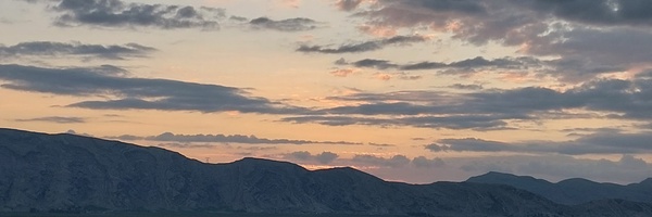 ‌فاطمه خالی‌'s header picture