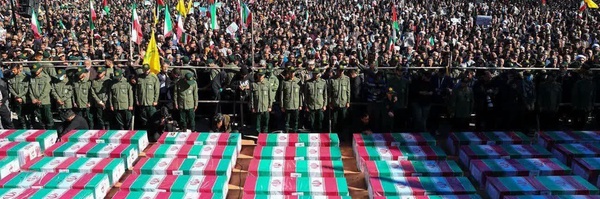 ‌دختـــر انقلابـــی‌'s header picture
