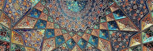 ‌امین جشنی‌'s header picture