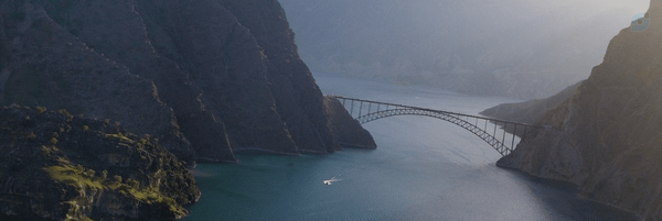 ‌hos/°  °\iii‌'s header picture