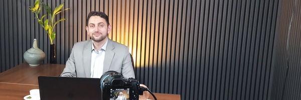 ‌حسن فانیدپور‌'s header picture