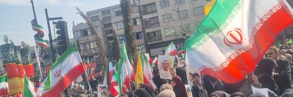 ‌پروانه پناهی‌'s header picture