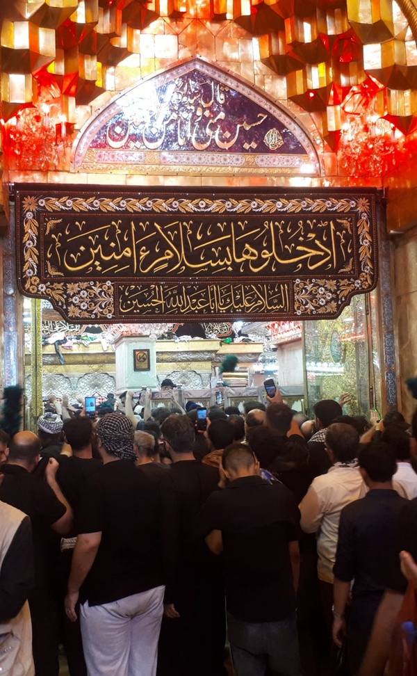 ان شا الله سال ۱۴۰۳  سال ظهور  آقاجانمان حضرت بقیه الله اعظم اروحنا فدا باشد 
اللهم عجل لولیک الفرج
