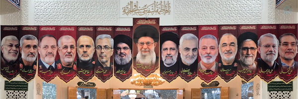 ‌مامانشون‌'s header picture
