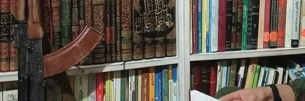 ‌طلبه داوود‌'s header picture