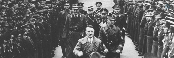 ‌Adolf Hitler‌'s header picture