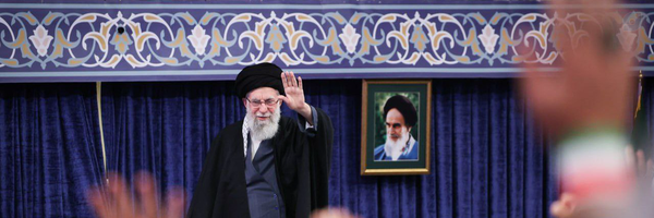 ‌مُنتَقِم!‌'s header picture