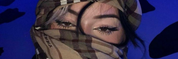 ‌Eli‌'s header picture