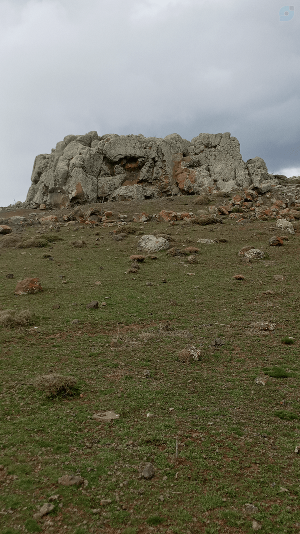 نماد جایگاه پادشاهی
مربوط به دوران ساسانی