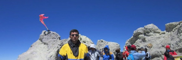 ‌علی داودی‌'s header picture