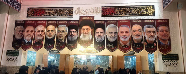 چه بزرگان و انسان های شریفی، شهید شدند.
