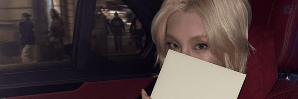 ‌ꇙtra͡ɯb͟e͟r͟ry g𝑖rl‌'s header picture